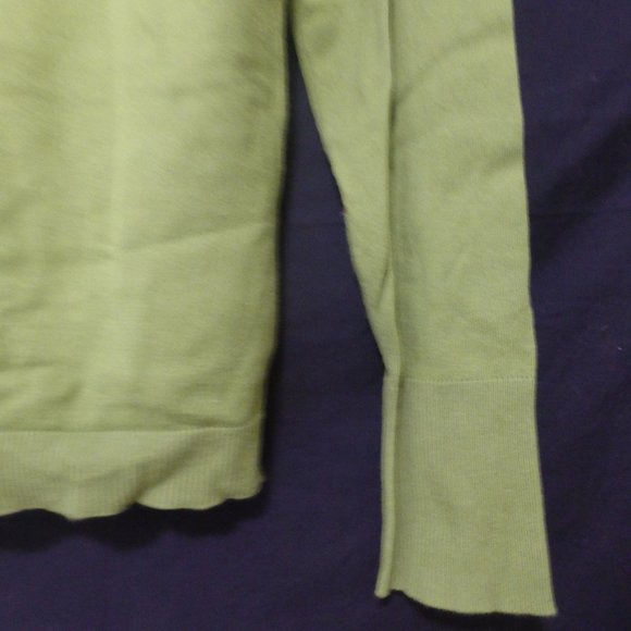 ESPRIT, medium, green V-neck, long sleeve, knit pullover shirt, GUC - Picture 13 of 13